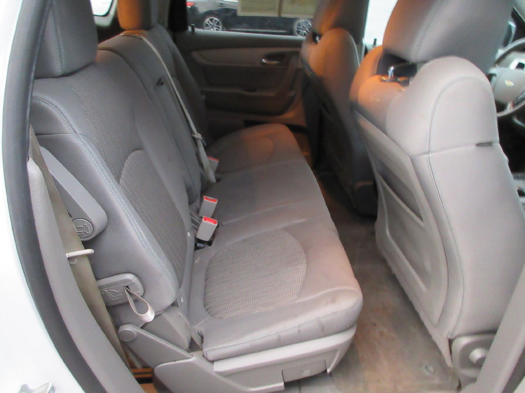 Certified 2017 Chevrolet Traverse LS FWD image 18