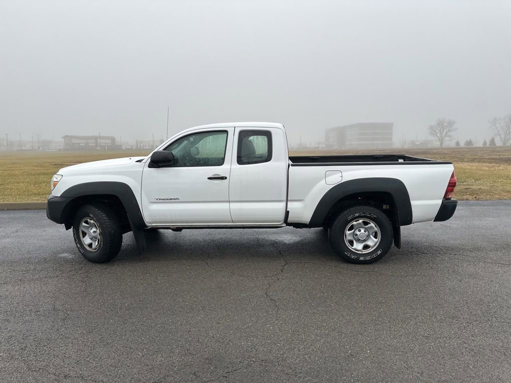 Used 2013 Toyota Tacoma 4x4 Access Cab image 7
