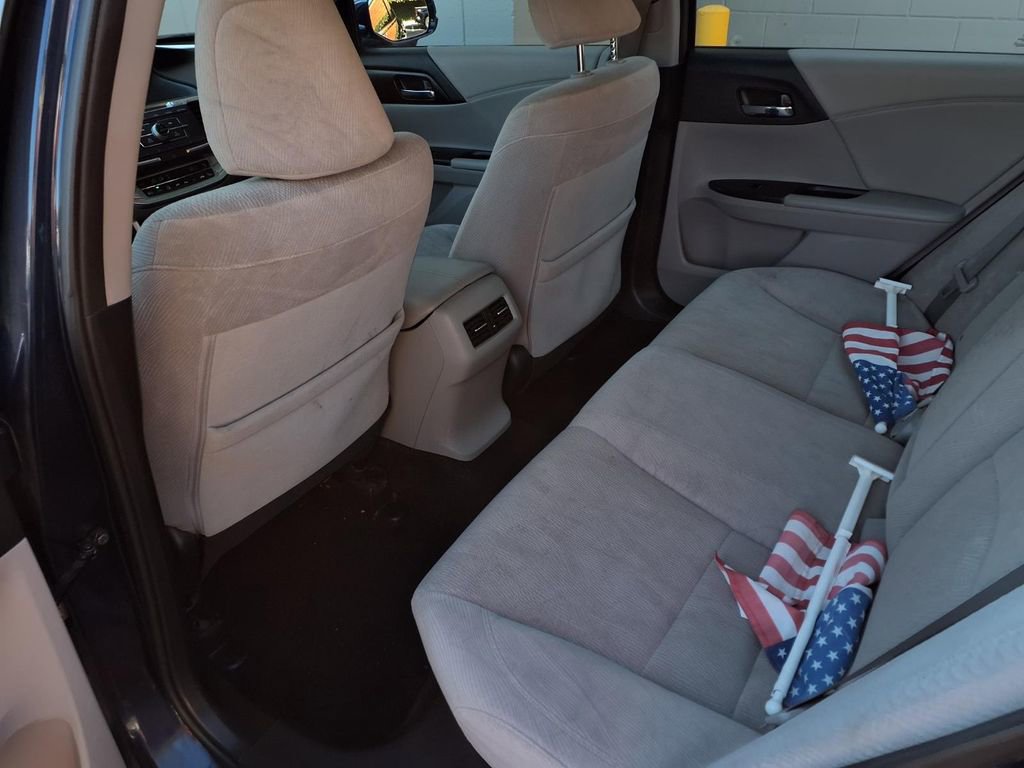 Used 2015 Honda Accord EX image 18