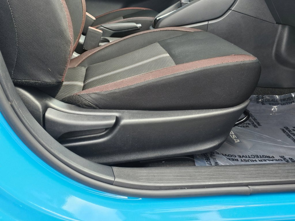 Used 2025 Nissan Versa SR w/ Trunk Package image 25