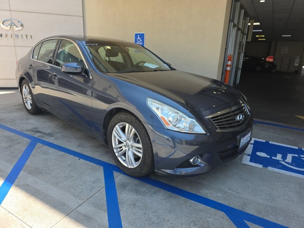 Used 2010 INFINITI G37 Journey w/ Premium Pkg RWD image 1