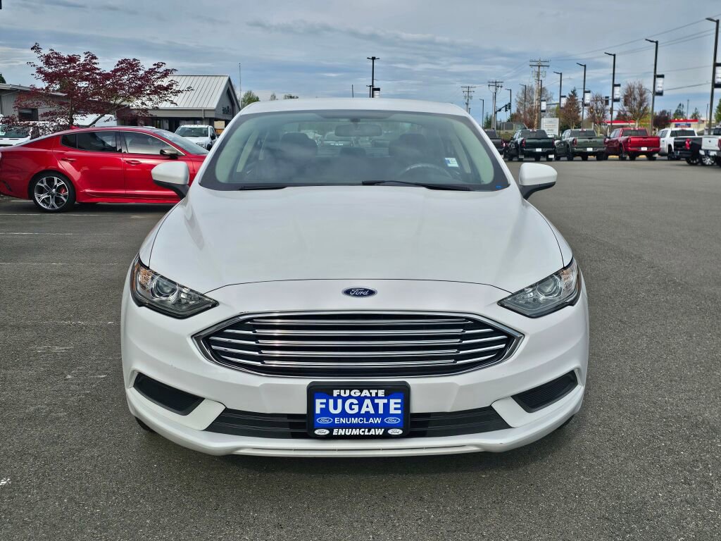 Used 2018 Ford Fusion SE FWD image 3