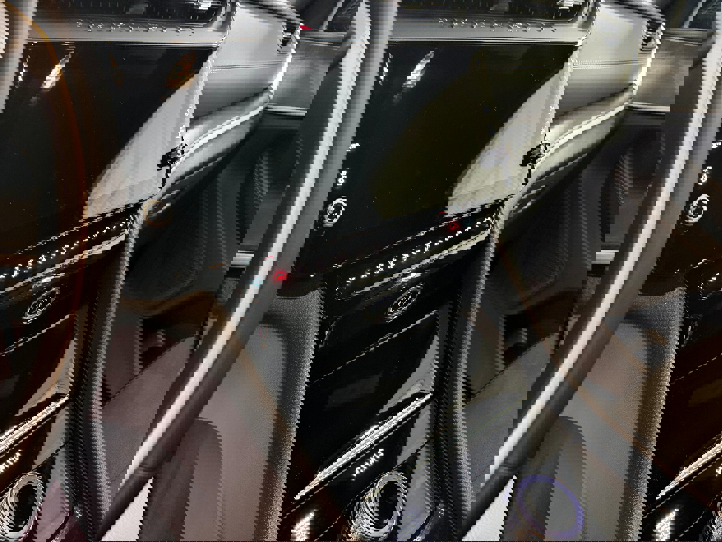 New 2026 Jeep Grand Cherokee Altitude image 10