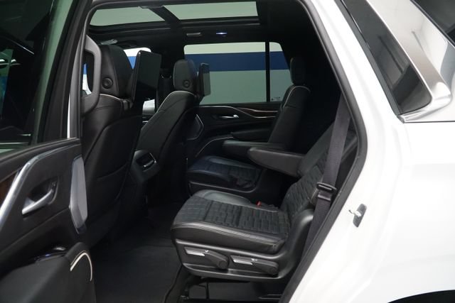 Used 2023 Cadillac Escalade Premium Luxury Platinum AWD/4WD image 23
