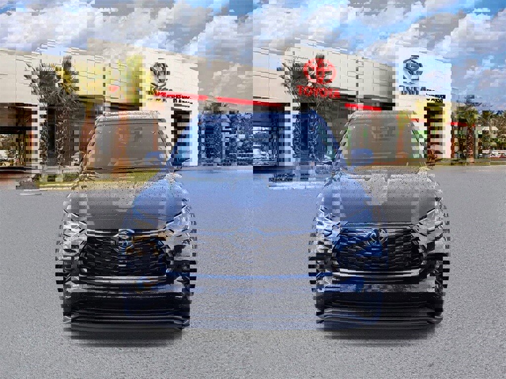 New 2026 Toyota Highlander Limited image 10