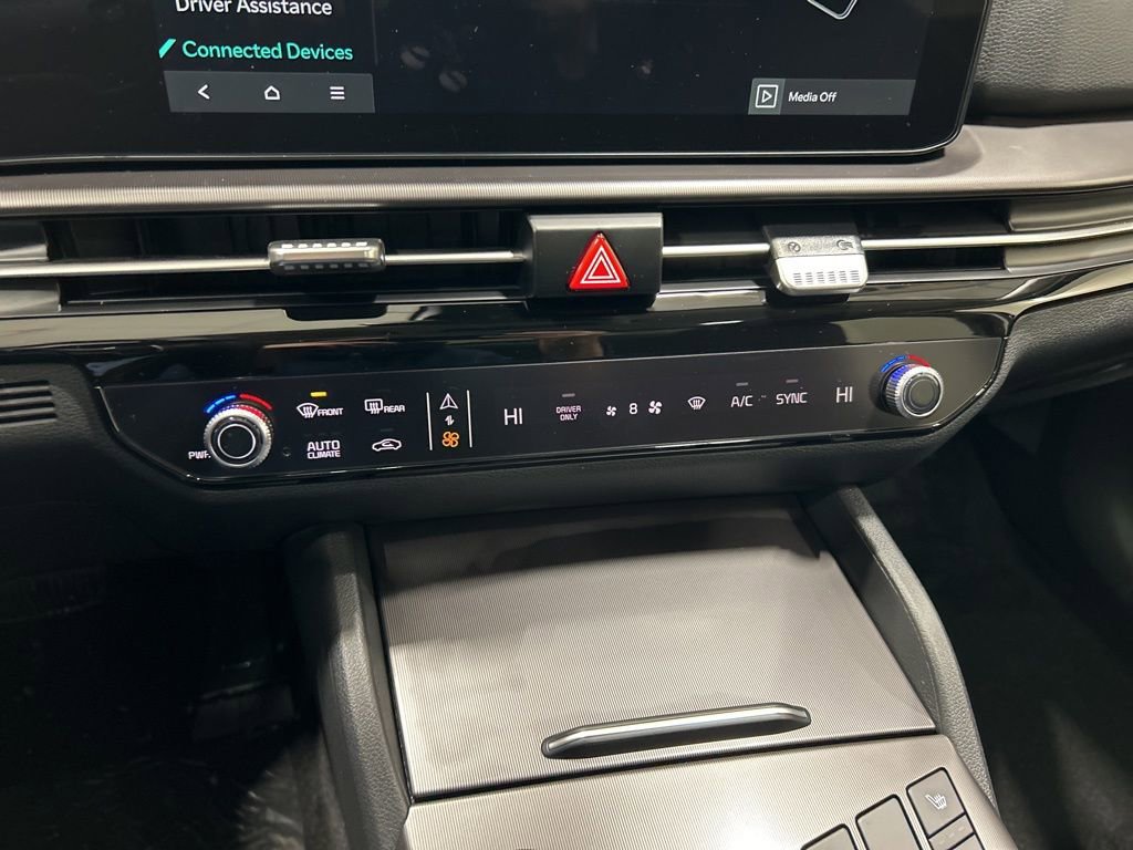 New 2026 Kia Sportage EX image 21