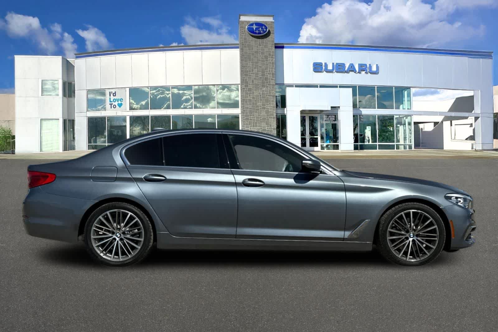 Used 2019 BMW 530i w/ Luxury Package RWD image 6