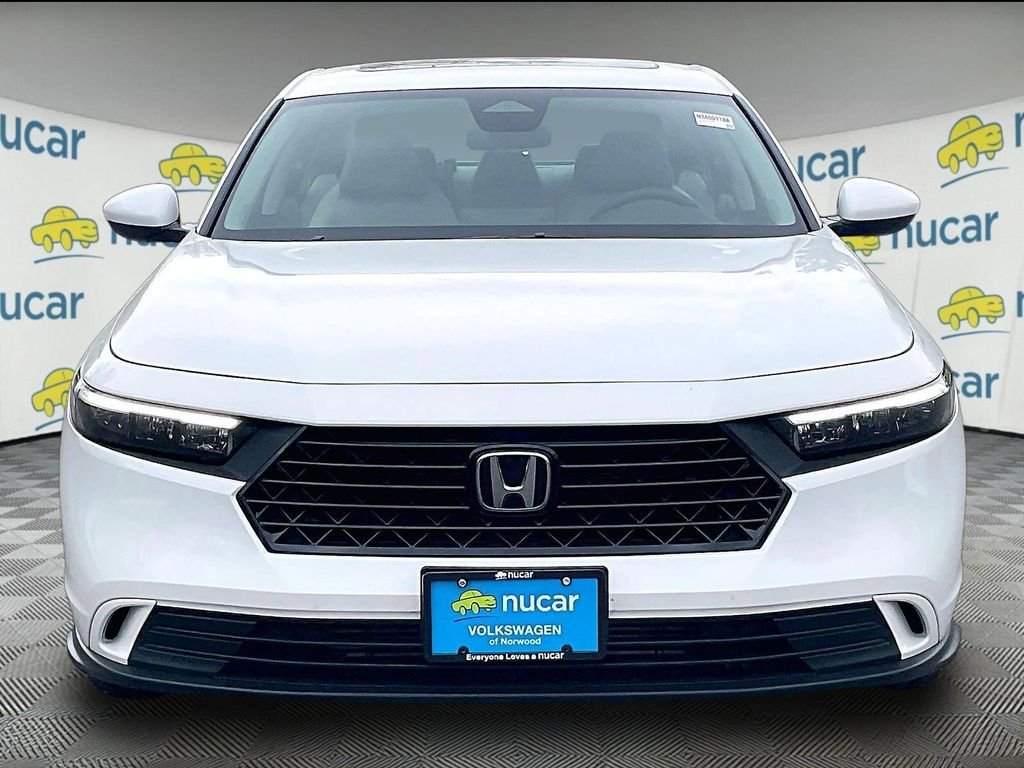 Used 2023 Honda Accord EX image 2