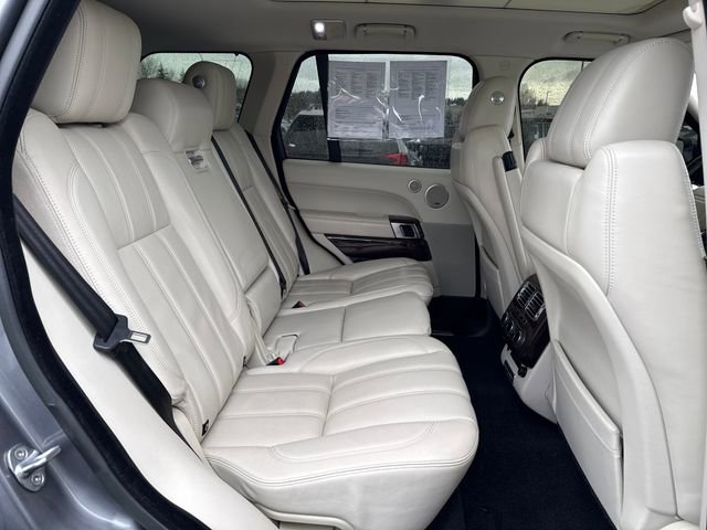 Used 2014 Land Rover Range Rover HSE image 12