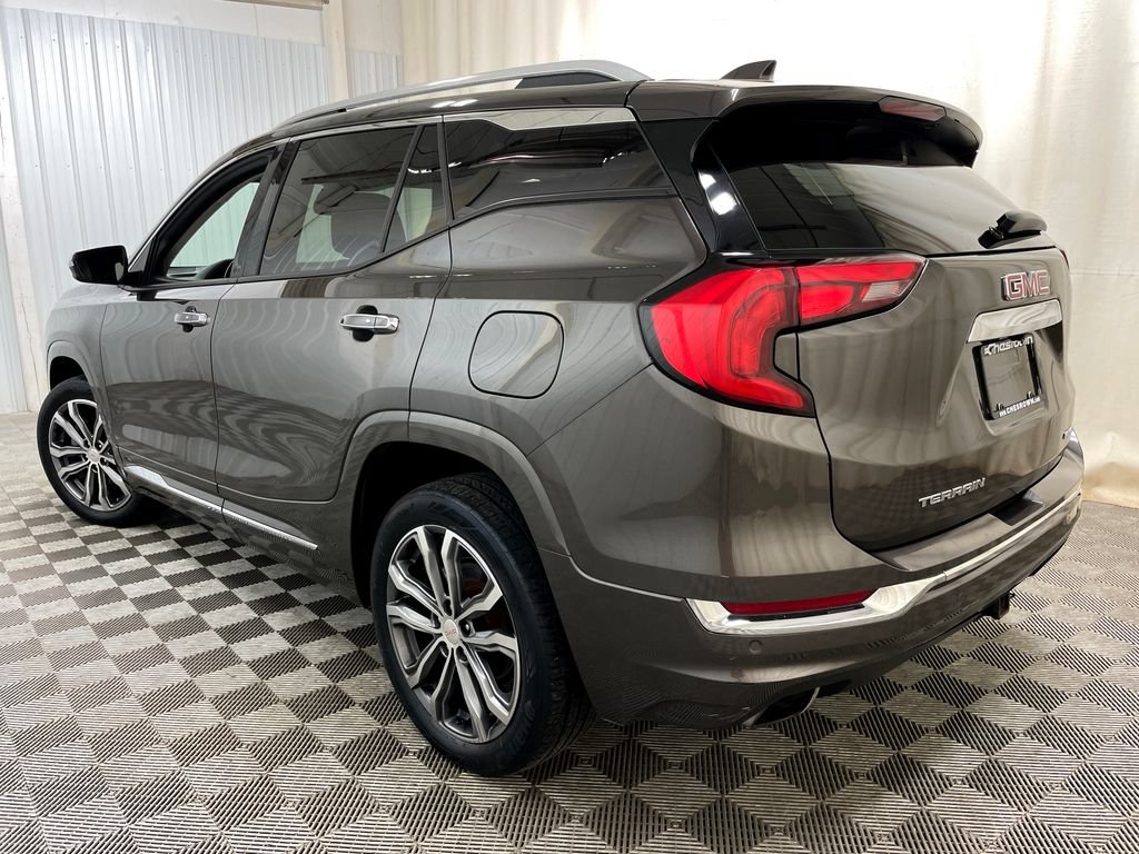Used 2019 GMC Terrain Denali w/ Advanced Safety Package AWD/4WD image 19