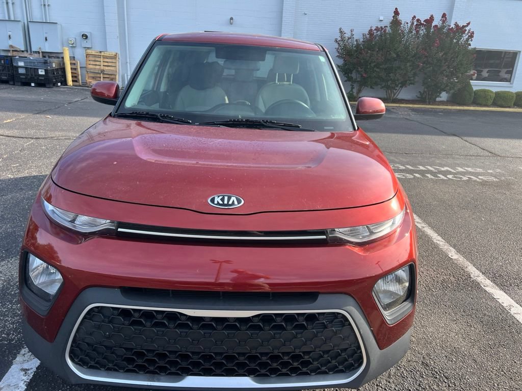 Used 2020 Kia Soul LX FWD image 2