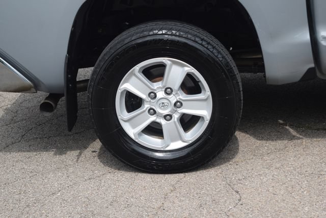 Used 2019 Toyota Tundra SR5 w/ SR5 Upgrade Package AWD/4WD image 29