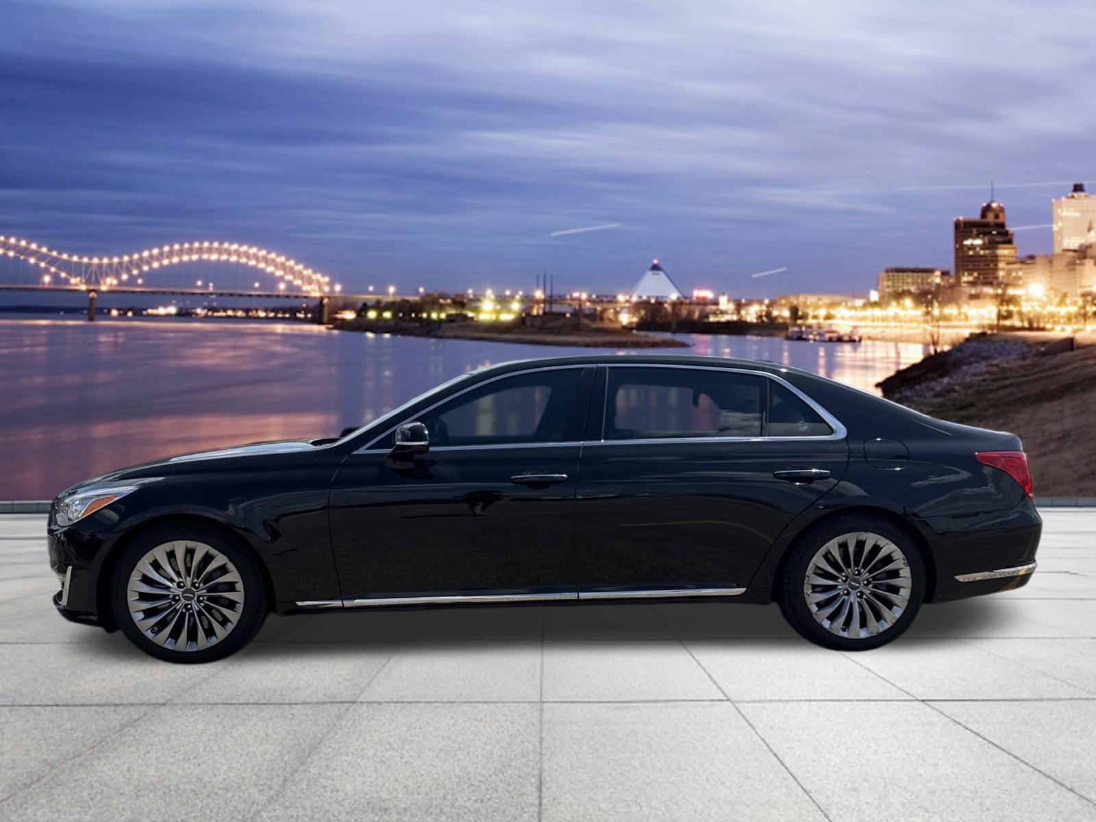 Used 2018 Genesis G90 3.3T Premium AWD/4WD image 2