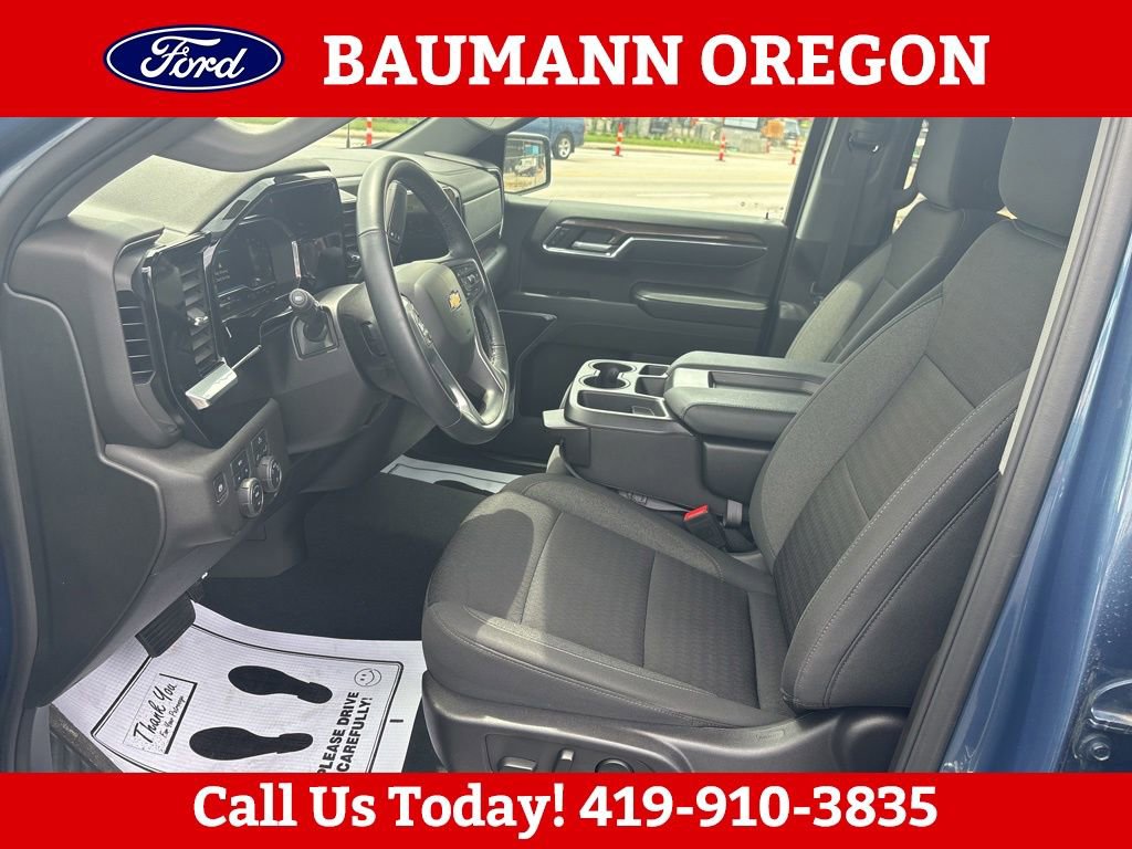Used 2024 Chevrolet Silverado 1500 LT AWD/4WD image 14