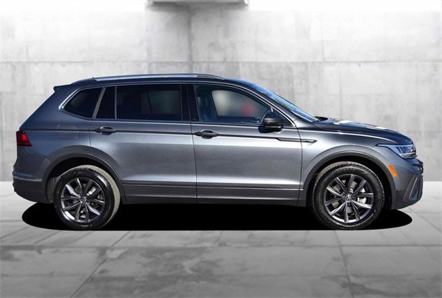 Certified 2022 Volkswagen Tiguan SE image 5