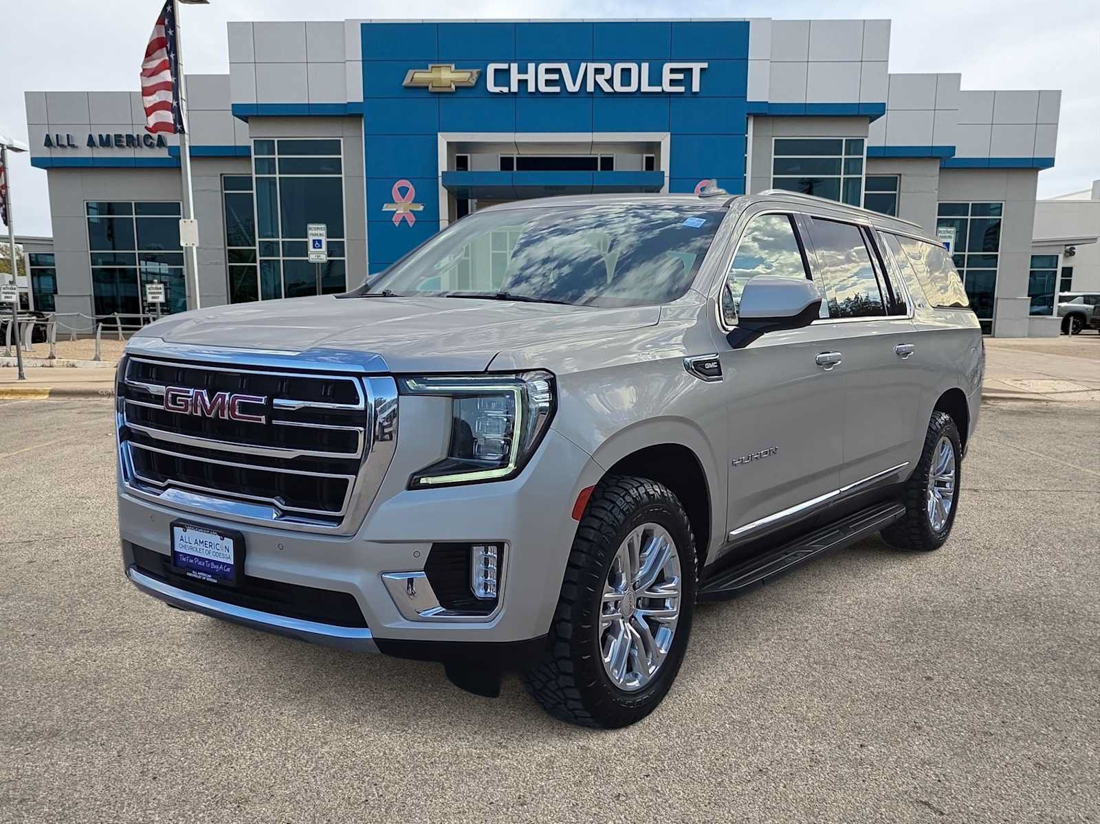 Used 2023 GMC Yukon XL SLT
