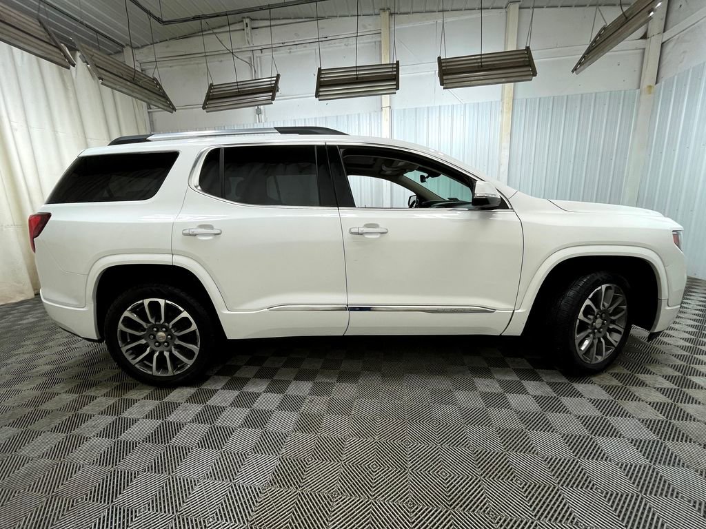 Used 2021 GMC Acadia Denali w/ Denali Ultimate Package image 27