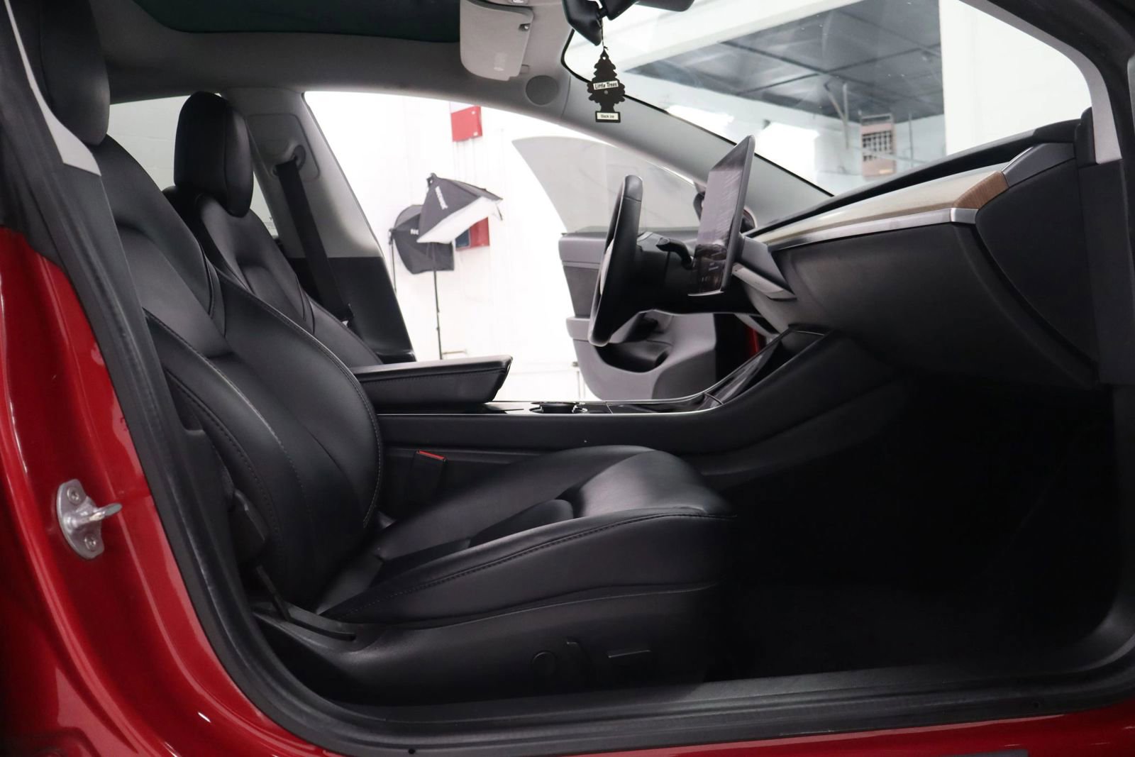 Used 2020 Tesla Model 3 Long Range image 20