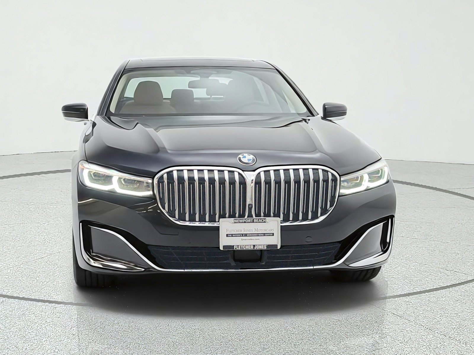 Used 2020 BMW 750i xDrive w/ Executive Package AWD/4WD image 2