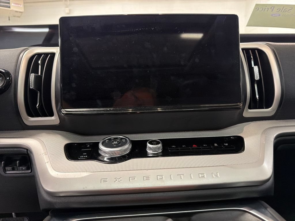 Certified 2025 Ford Expedition Max Active RWD image 22