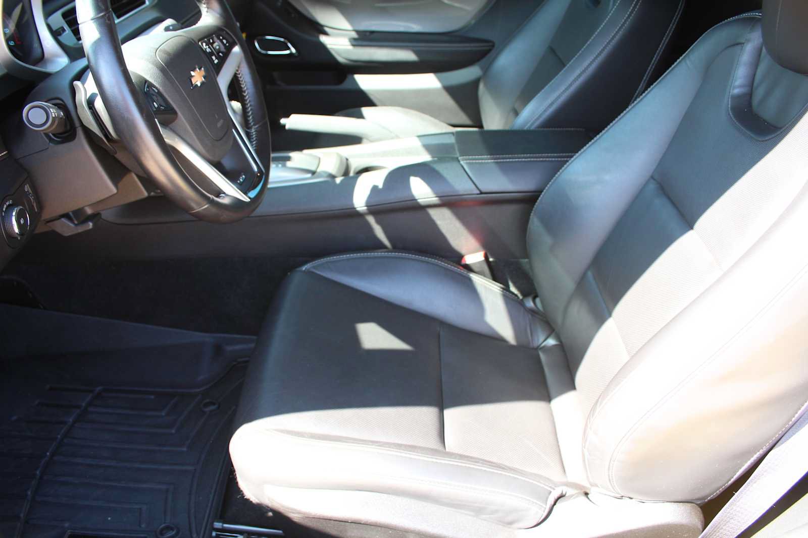 Used 2015 Chevrolet Camaro SS RWD image 24