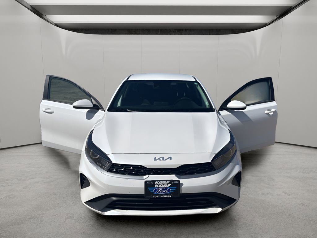 Used 2023 Kia Forte LXS image 9