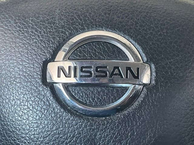 Used 2016 Nissan Versa SV FWD image 11