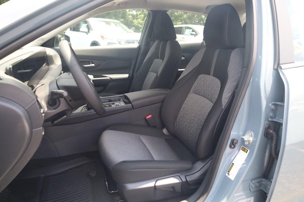 New 2026 Nissan Sentra SV w/ SV Convenience Package FWD image 19