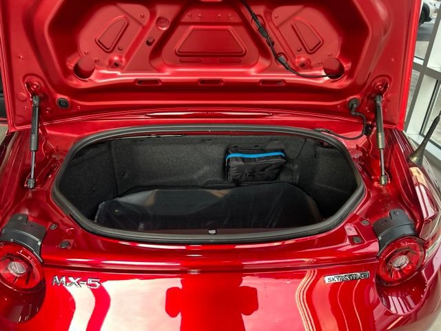New 2026 MAZDA MX-5 Miata Club w/ Interior Package RWD image 25