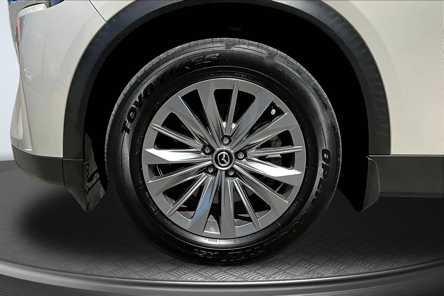 Used 2024 MAZDA CX-90 Plug-In Hybrid w/ Preferred AWD/4WD image 36