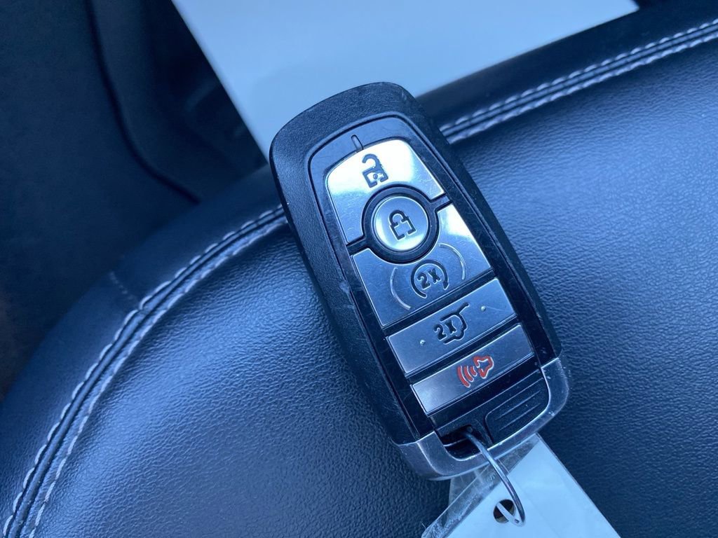 Used 2022 Ford Explorer XLT w/ Equipment Group 202A image 33