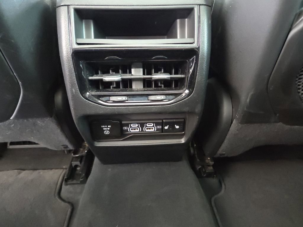 Used 2022 Jeep Grand Cherokee Limited 4xe image 32