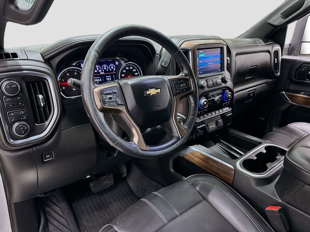 Used 2022 Chevrolet Silverado 3500 High Country w/ Safety Package II image 9