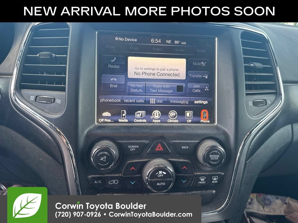 Used 2017 Jeep Grand Cherokee Altitude AWD/4WD image 12