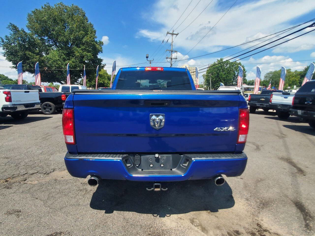 Used 2015 RAM 1500 Express AWD/4WD image 8