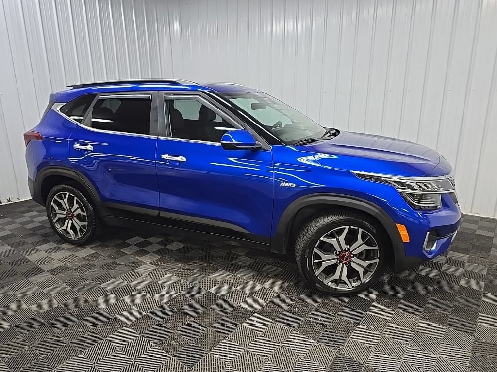 Used 2022 Kia Seltos SX w/ Sunroof Package AWD/4WD image 1