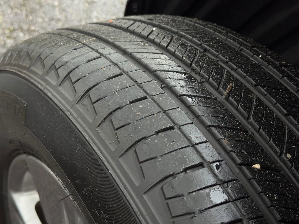 Certified 2025 Toyota RAV4 XLE image 25