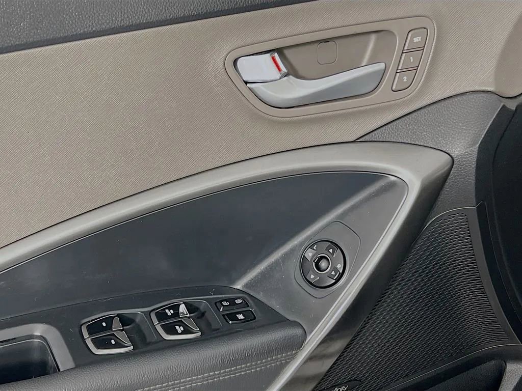 Used 2019 Hyundai Santa Fe XL w/ Cargo Package FWD image 19