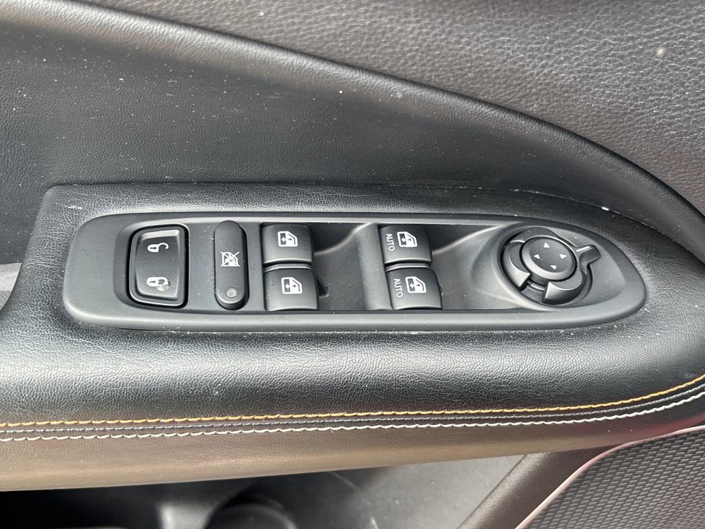 Used 2018 Jeep Compass Latitude FWD image 7