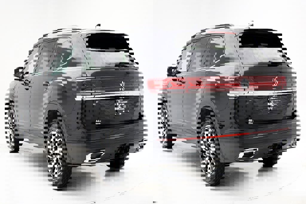 Used 2024 Volkswagen Atlas SE image 7