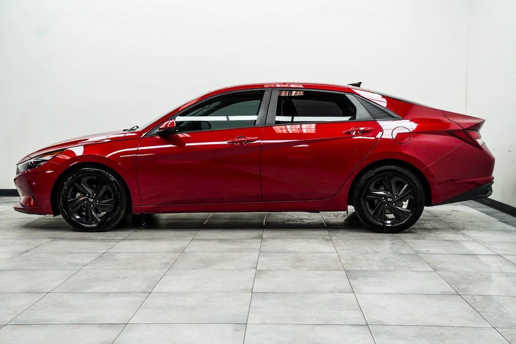 Used 2021 Hyundai Elantra SEL w/ Convenience Package image 8