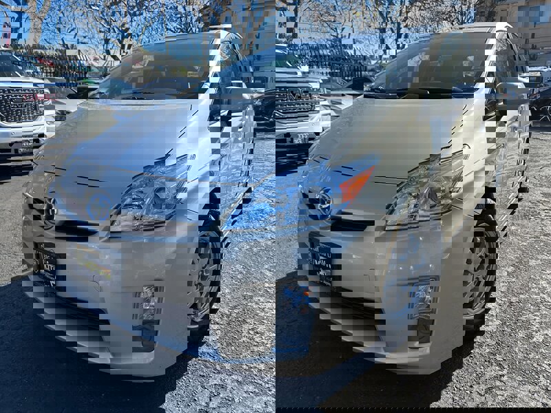 Used 2010 Toyota Prius Five image 1