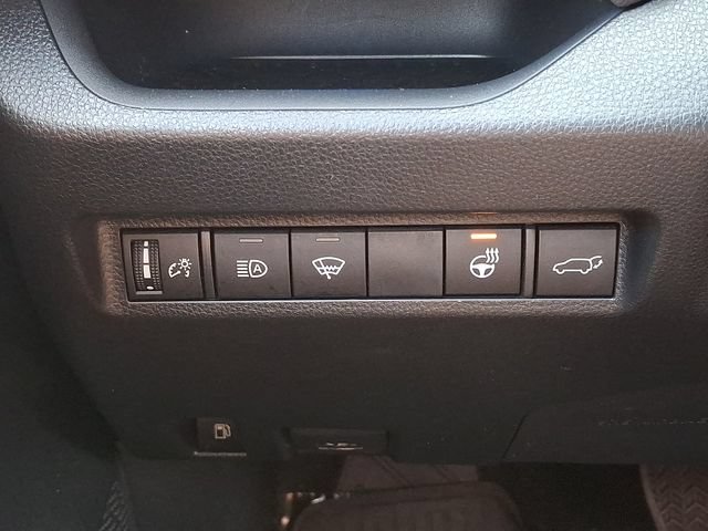 Certified 2022 Toyota RAV4 XSE w/ XSE Grade Weather Package AWD/4WD image 25