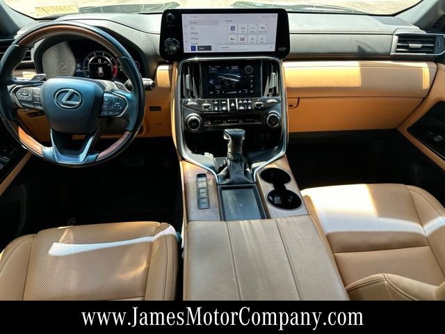 Used 2023 Lexus LX 600 4WD w/ Luxury Package image 8