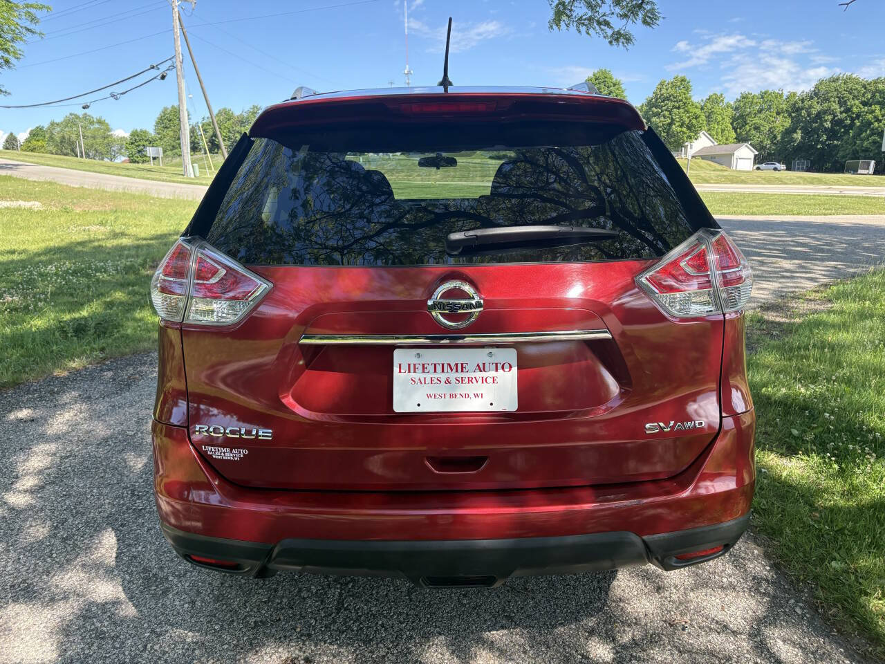 Used 2015 Nissan Rogue SV w/ SV Premium Package AWD/4WD image 4