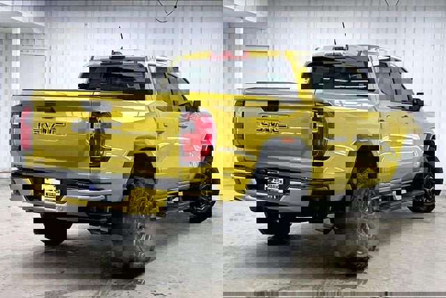 Used 2023 GMC Canyon Elevation w/ Elevation Premium Package image 11