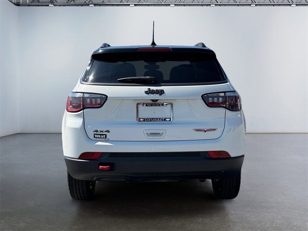 Used 2019 Jeep Compass Trailhawk image 4