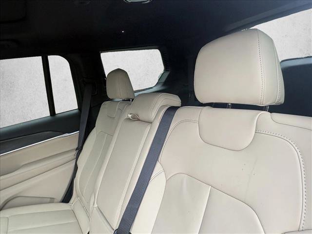 Used 2023 Jeep Grand Cherokee L Limited image 13