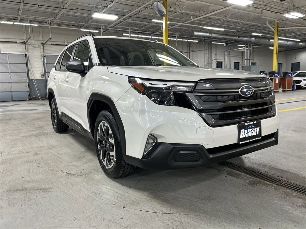 Certified 2025 Subaru Forester Premium image 2