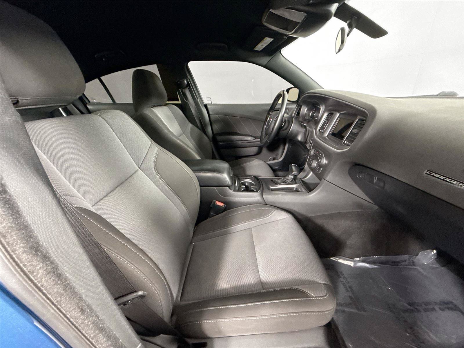 Used 2021 Dodge Charger SXT w/ Blacktop Package RWD image 37
